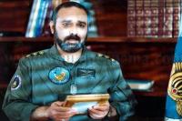 محمد کاسبی در نمایی از فیلم دایره سرخ