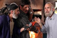 امین حیایی در نمایی از فیلم «بیداری رویا»