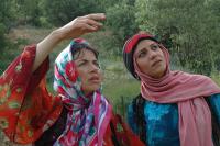 مهتاب نصیرپور در نمایی از فیلم «فرزند خاک»