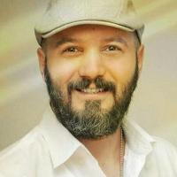 کامبیز دیرباز